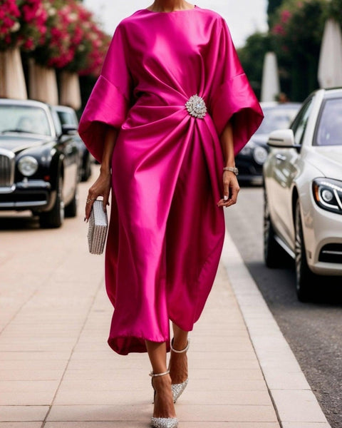 Abito lungo in raso luccicante di lusso