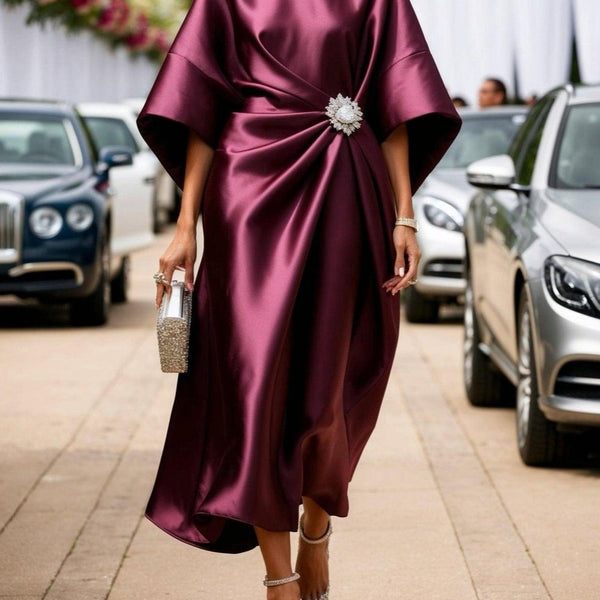 Abito lungo in raso luccicante di lusso