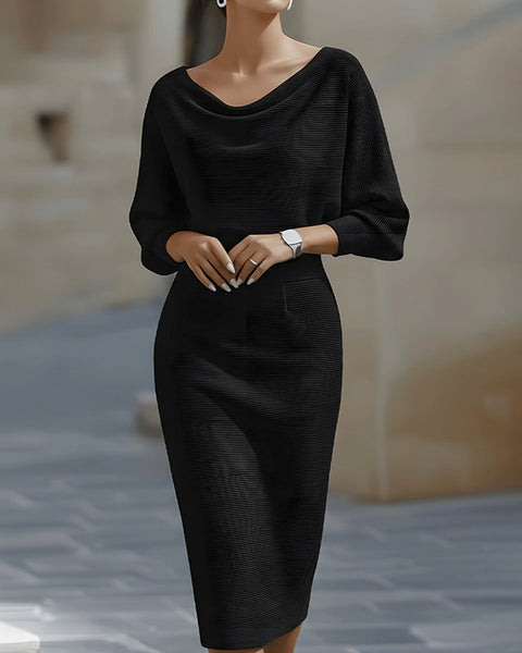 Abito midi drappeggiato con maniche a pipistrello