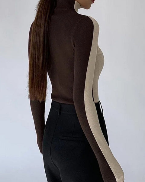 Dolcevita in maglia a contrasto