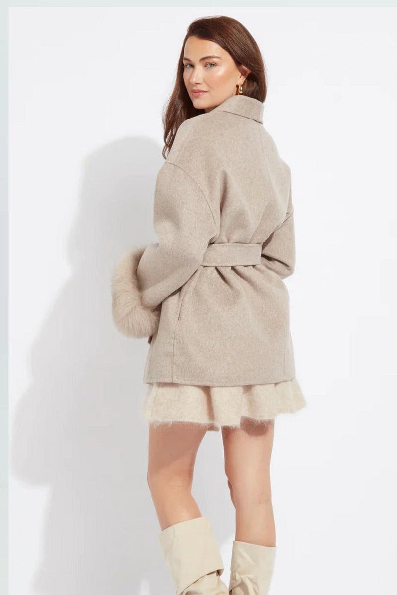 Giacca in pelliccia da annodare