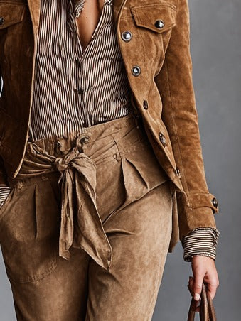 Giacca corta in pelle scamosciata da donna