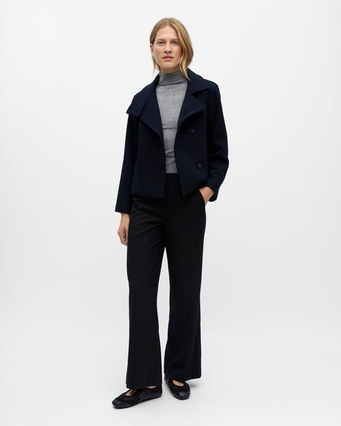 Cappotto in lana con colletto alto