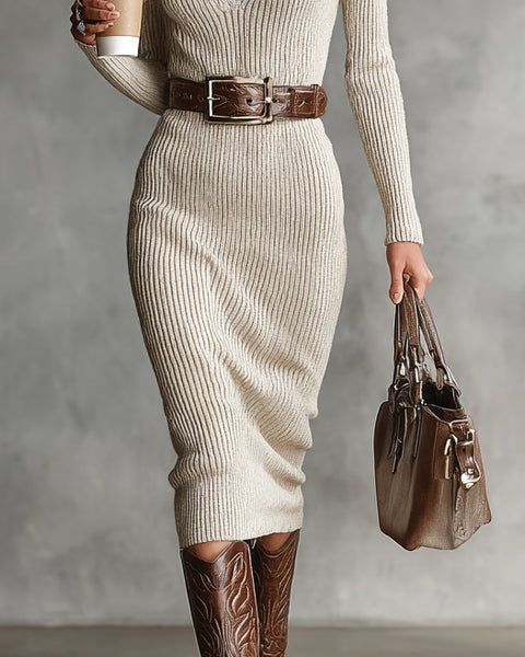 Abito aderente in maglia con cintura inclusa