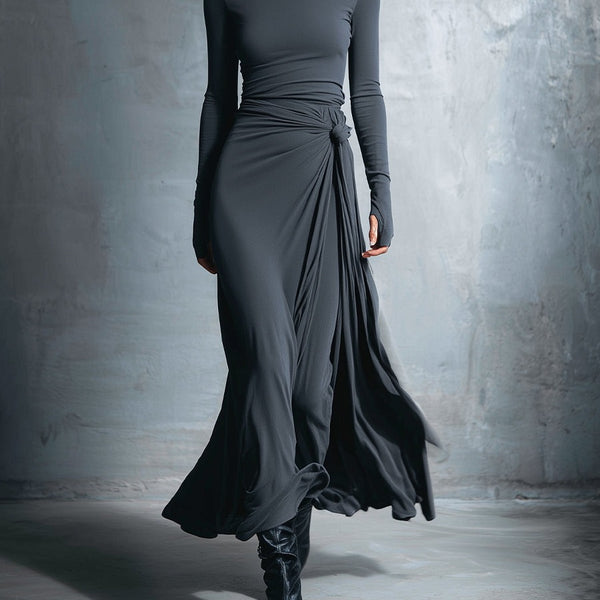 Abito annodato in pregiato tessuto elasticizzato