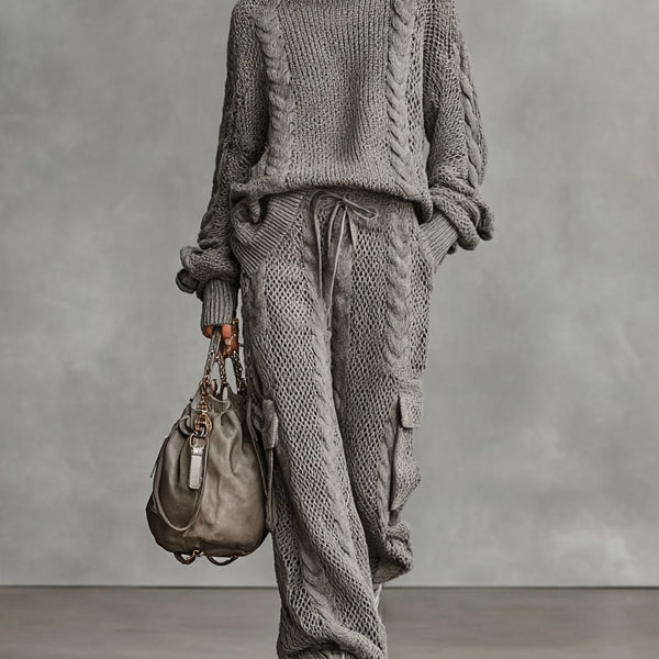 Completo pantalone cargo e maglione a collo alto in maglia intrecciata