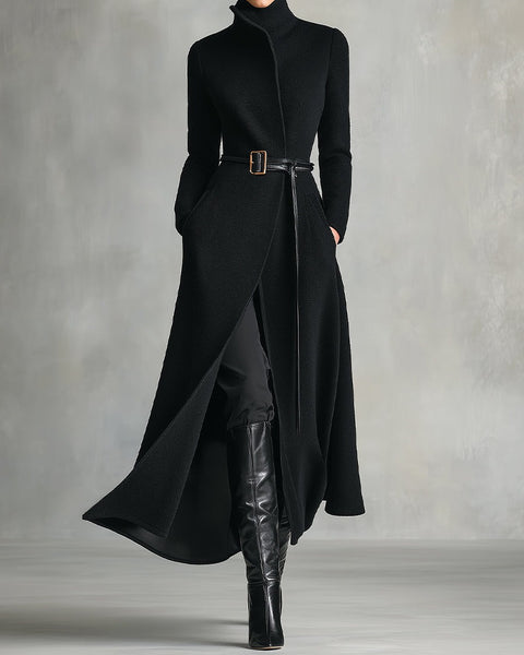 Cappotto lungo con collo alto ed elegante cintura in lana