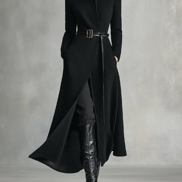 Cappotto lungo con collo alto ed elegante cintura in lana