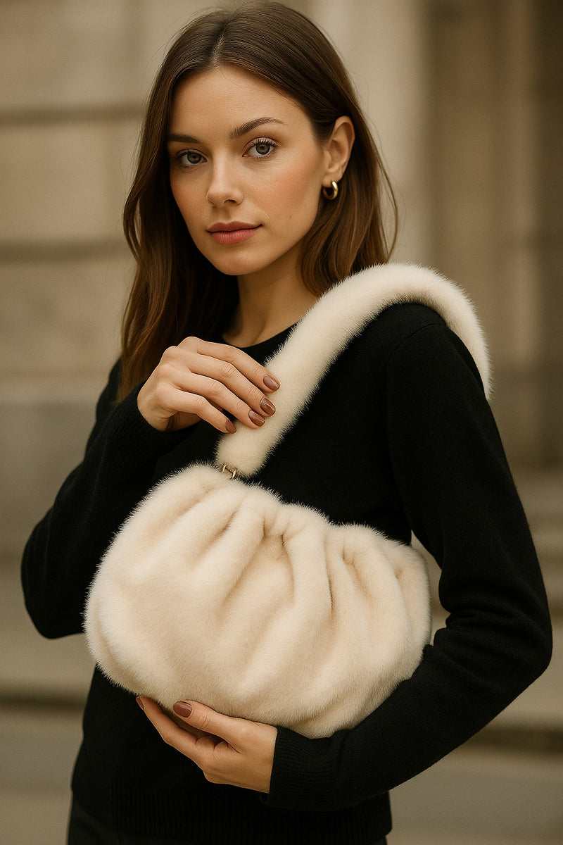 Borsa morbida in pelliccia Sofia