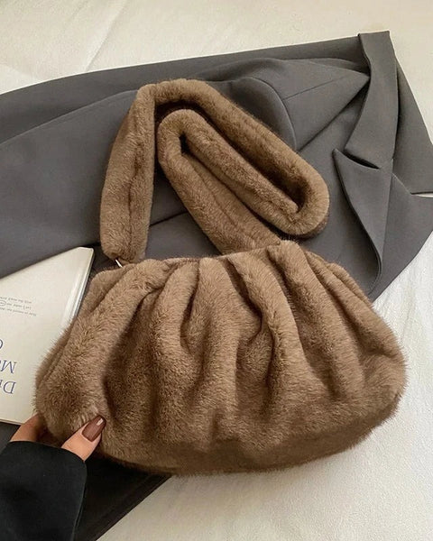 Borsa morbida in pelliccia Sofia