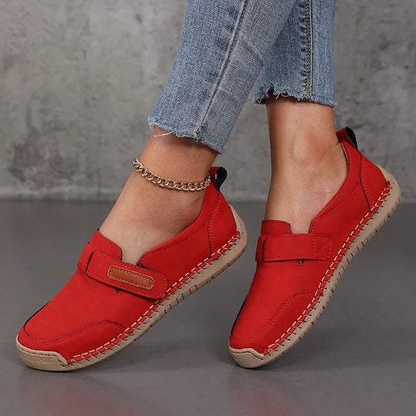 Scarpa con suola ortopedica e comfort