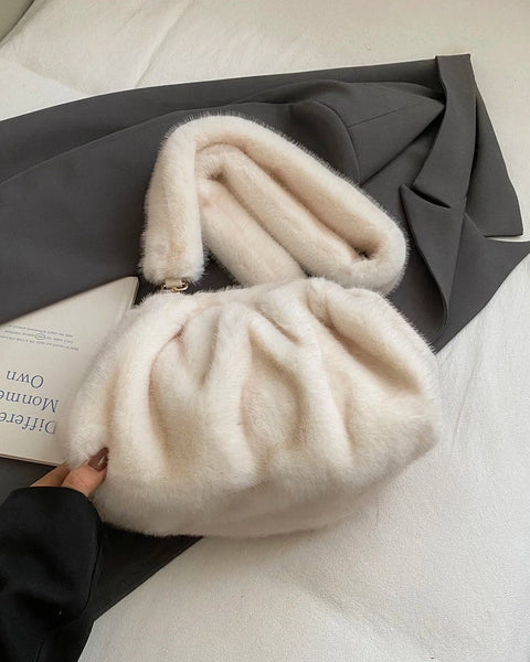 Borsa morbida in pelliccia Sofia
