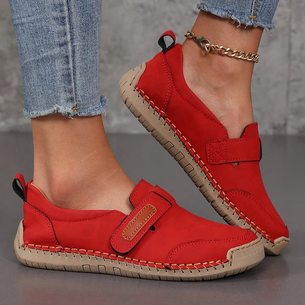 Scarpa con suola ortopedica e comfort