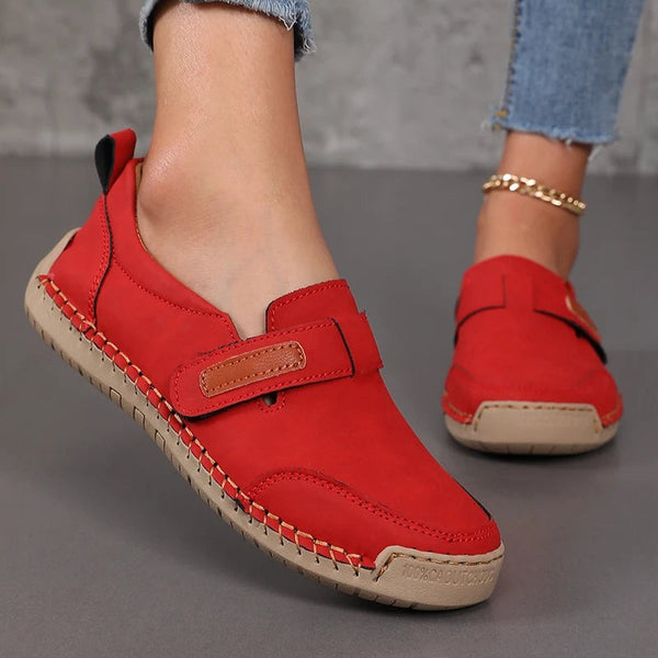 Scarpa con suola ortopedica e comfort