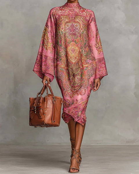 Abito ampio con maniche svasate e stampa floreale rosa