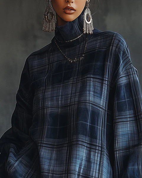 Abito corto con collo alto e volant in rete a quadri blu