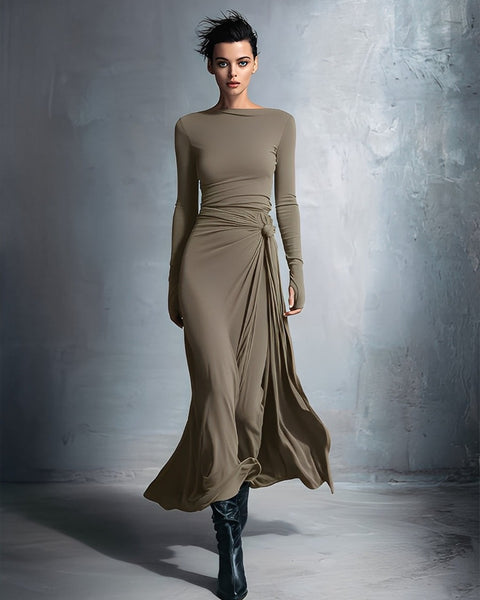 Abito annodato in pregiato tessuto elasticizzato